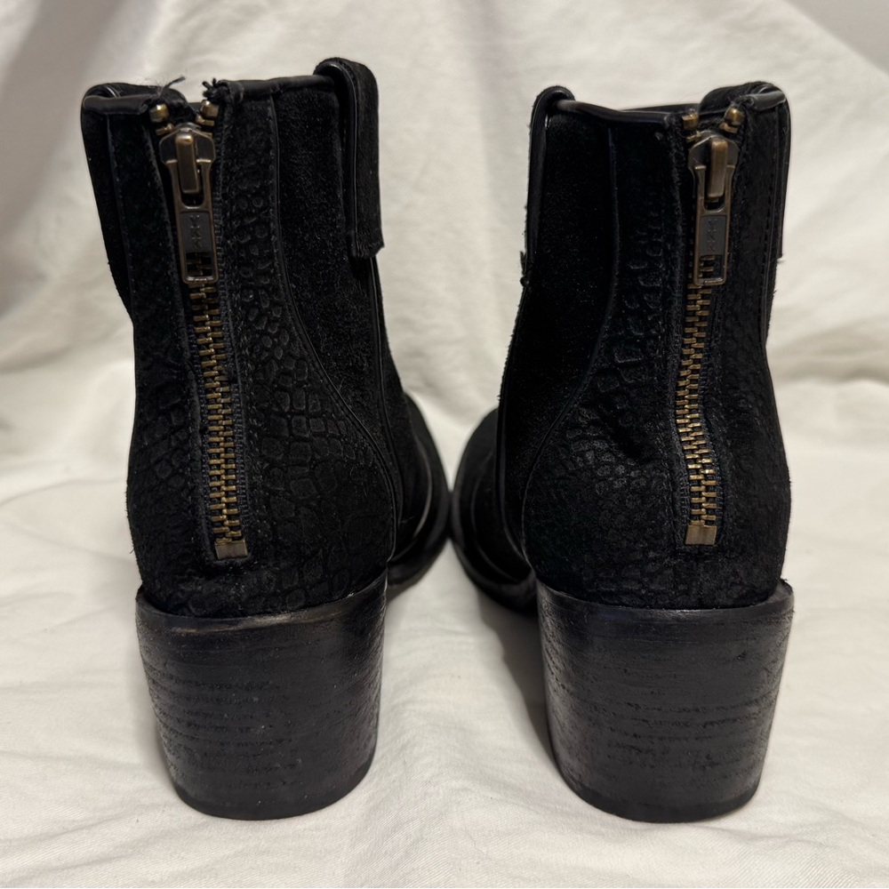 FARYLROBIN x FREE PEOPLE Black Leather Snake Print Larry Bootie Sz 6 - Picture 4 of 4